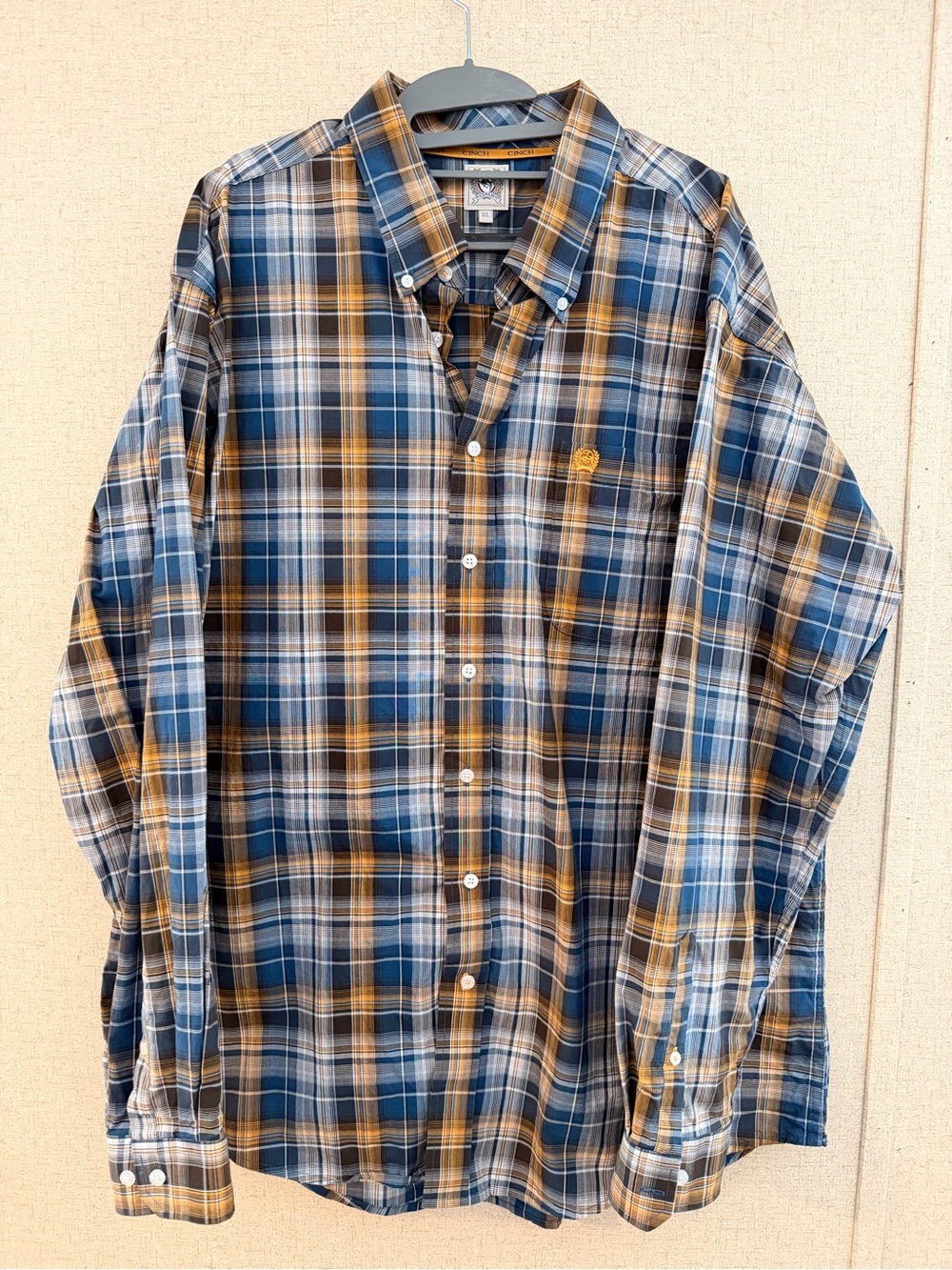 Cinch Men’s Button down shirt
